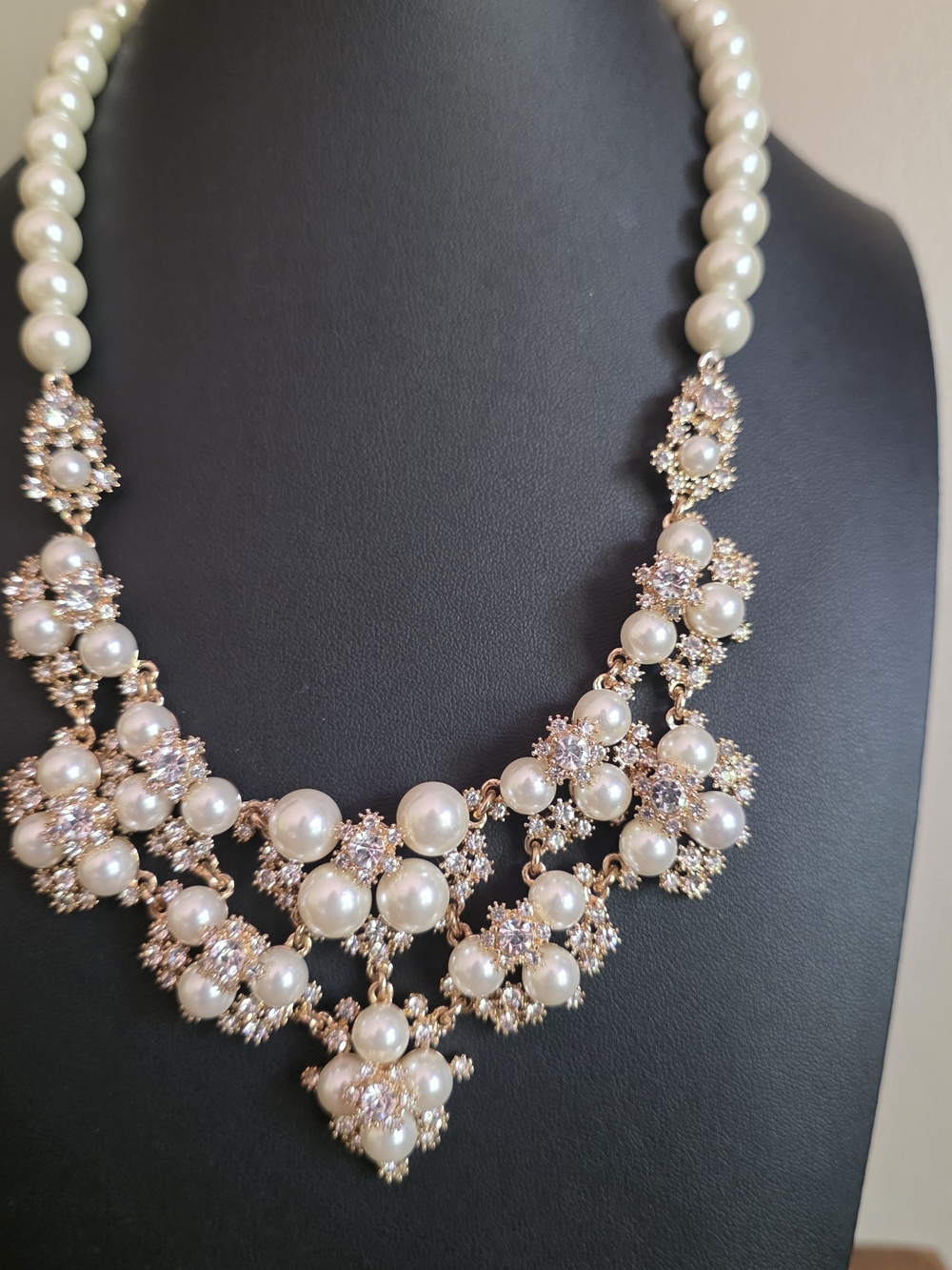 Elegant Pearl and Gold Tone Statement Necklace. Bridal · Regal · Luxurious ·